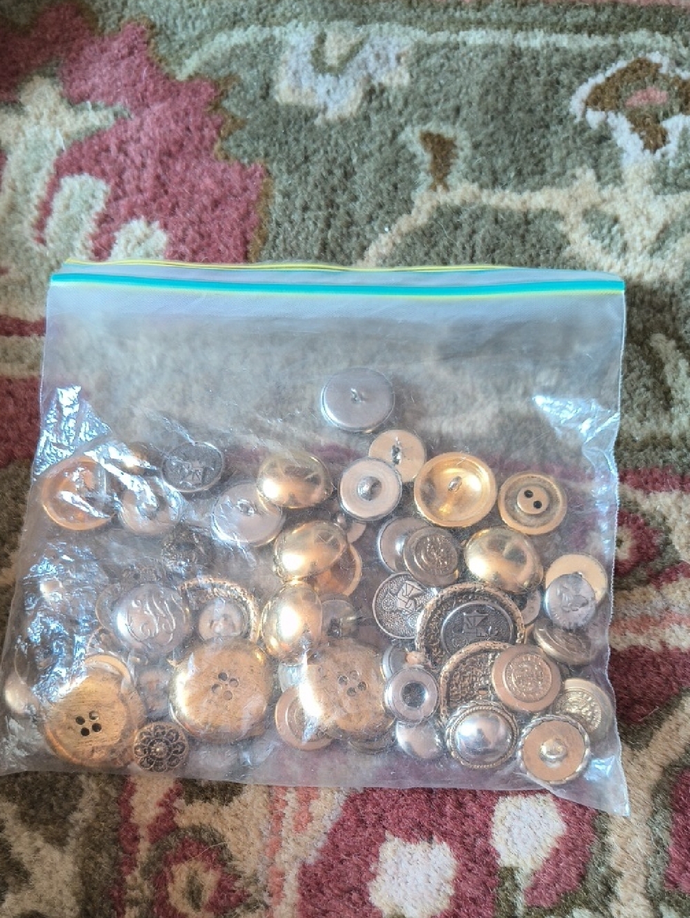 Big Bag Of Various Vintage Gold And Silver Toned Buttons
